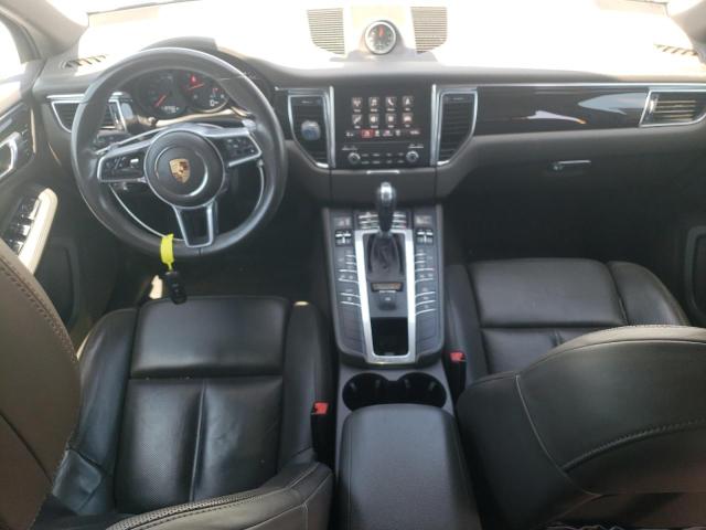Photo 8 from auction – 2017 PORSCHE MACAN with VIN WP1AA2A54HLB04703