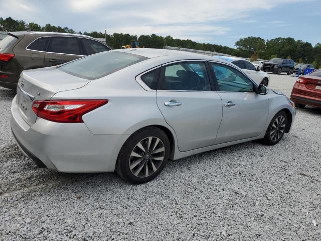 Photo 3 from auction – 2017 NISSAN ALTIMA 2.5 with VIN 1N4AL3AP4HC212800