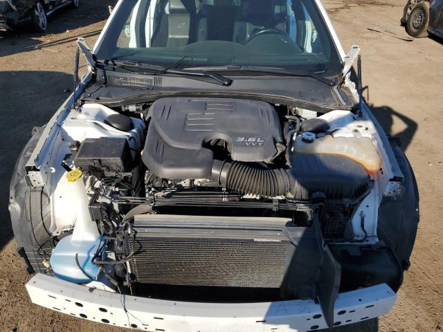 Photo 11 from auction – 2018 CHRYSLER 300 S with VIN 2C3CCAGG0JH141715
