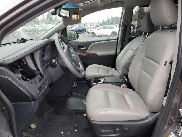Photo 7 from auction – 2016 TOYOTA SIENNA XLE with VIN 5TDDK3DC0GS137612