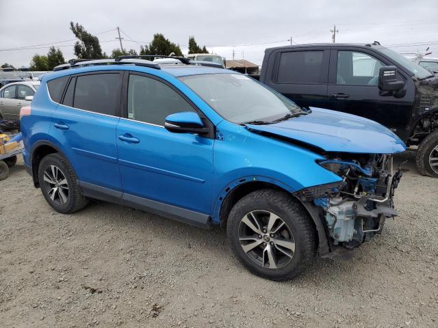 Photo 4 from auction – 2017 TOYOTA RAV4 XLE with VIN JTMRFREV3HD199631