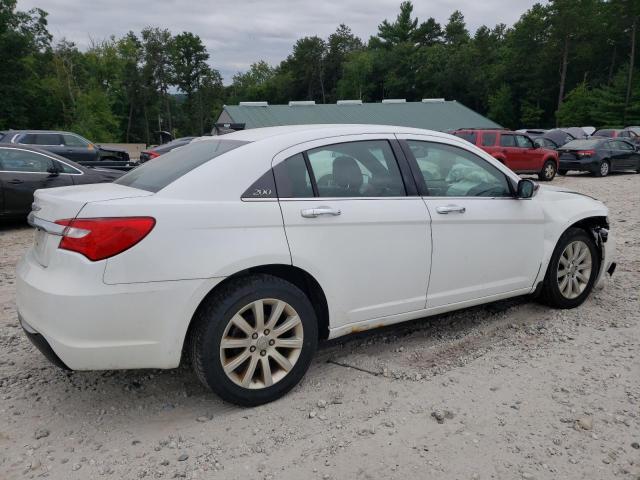 Photo 3 from auction – 2013 CHRYSLER 200 LIMITE with VIN 1C3CCBCG3DN556583