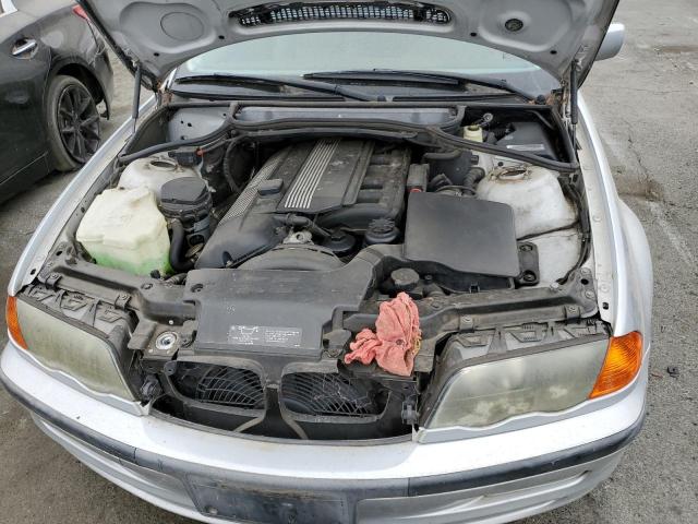 Photo 11 from auction – 2001 BMW 325 I with VIN WBAAV33491FU75079