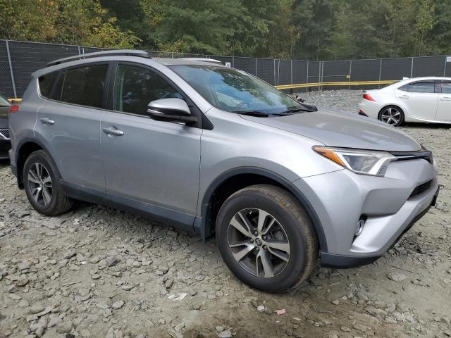 Photo 4 from auction – 2017 TOYOTA RAV4 XLE with VIN 2T3RFREV5HW663070