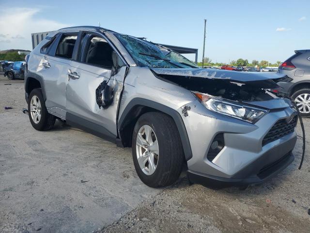Photo 4 from auction – 2021 TOYOTA RAV4 XLE with VIN 2T3W1RFV9MC105802