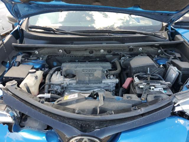 Photo 11 from auction – 2017 TOYOTA RAV4 SE with VIN JTMJFREV2HJ158602