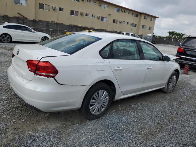 Photo 3 from auction – 2015 VOLKSWAGEN PASSAT S with VIN 1VWAT7A30FC109365