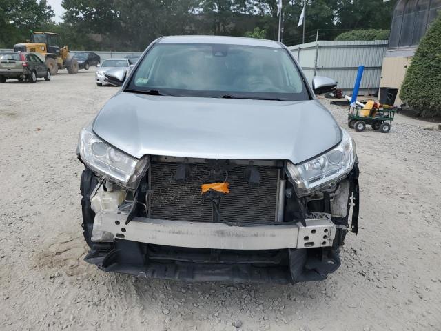 Photo 5 from auction – 2018 TOYOTA HIGHLANDER with VIN 5TDBZRFH1JS913185