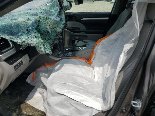 Photo 7 from auction – 2018 TOYOTA HIGHLANDER with VIN 5TDBZRFH4JS498976