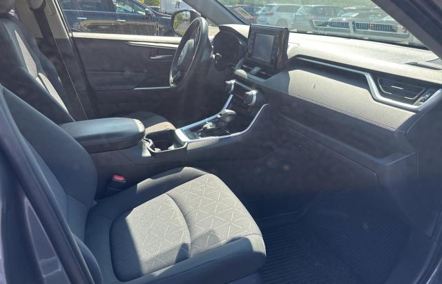 Photo 5 from auction – 2019 TOYOTA RAV4 XLE with VIN JTMP1RFVXKD031027