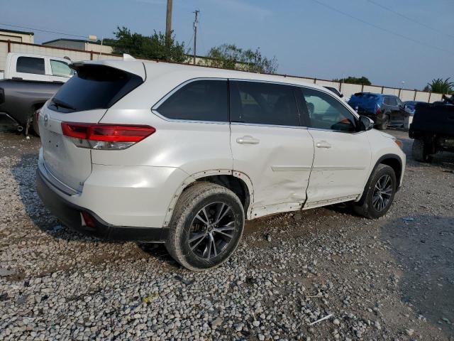 Photo 3 from auction – 2018 TOYOTA HIGHLANDER with VIN 5TDZZRFH6JS282299