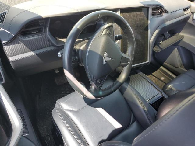 Photo 8 from auction – 2018 TESLA MODEL X with VIN 5YJXCDE2XJF111696