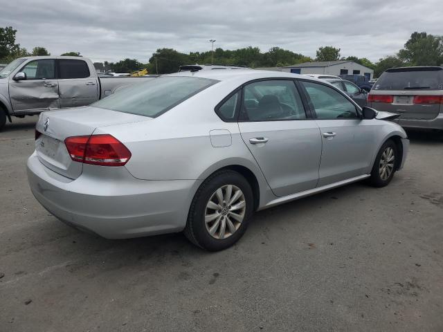 Photo 3 from auction – 2012 VOLKSWAGEN PASSAT S with VIN 1VWAP7A38CC059329