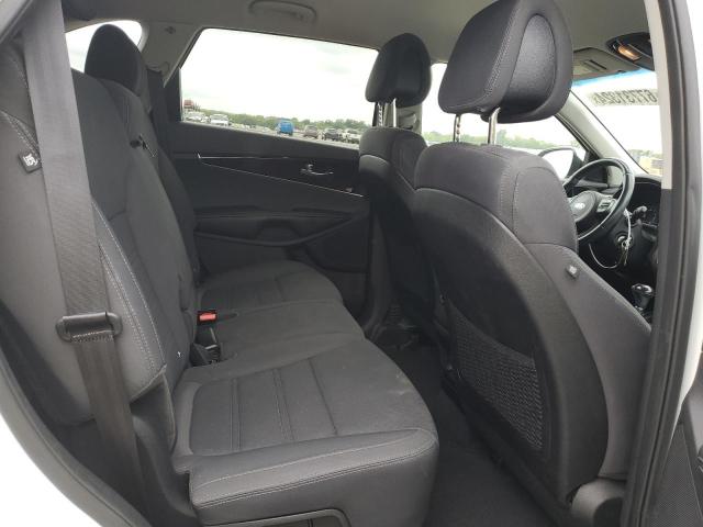 Photo 11 from auction – 2016 KIA SORENTO LX with VIN 5XYPGDA3XGG001655