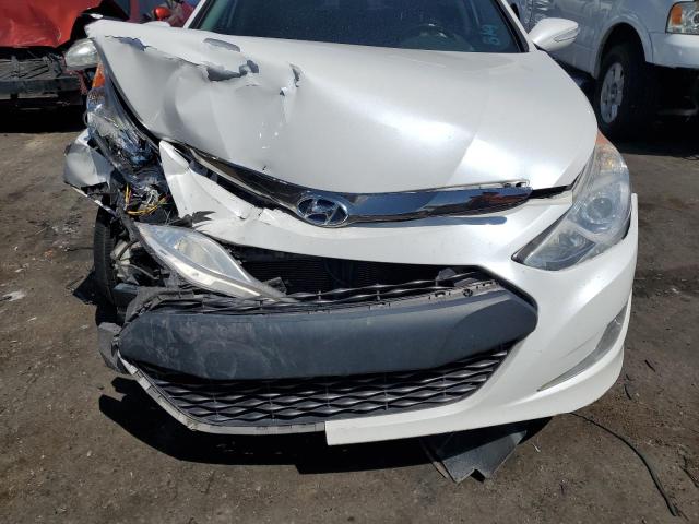 Photo 11 from auction – 2015 HYUNDAI SONATA HYB with VIN KMHEC4A44FA126205