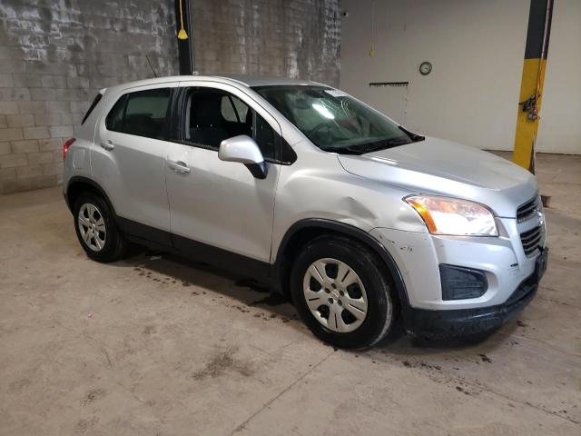 Photo 4 from auction – 2015 CHEVROLET TRAX LS with VIN KL7CJKSBXFB129314
