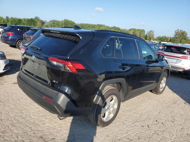 Photo 3 from auction – 2021 TOYOTA RAV4 XLE with VIN 2T3W1RFV3MC101566