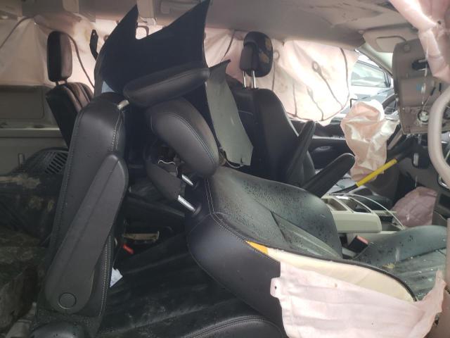Photo 11 from auction – 2013 CHRYSLER TOWN & COU with VIN 2C4RC1BG5DR564706