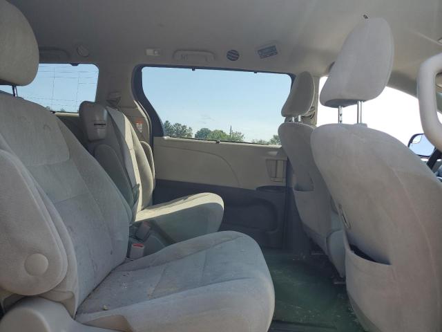 Photo 11 from auction – 2017 TOYOTA SIENNA LE with VIN 5TDKZ3DC7HS791480