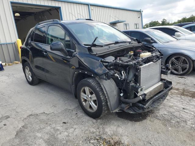 Photo 4 from auction – 2017 CHEVROLET TRAX 1LT with VIN 3GNCJPSB1HL281023