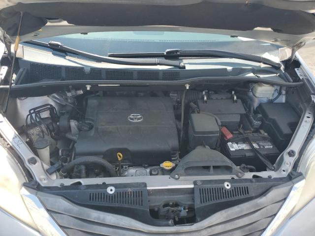 Photo 12 from auction – 2011 TOYOTA SIENNA XLE with VIN 5TDYK3DC4BS036261