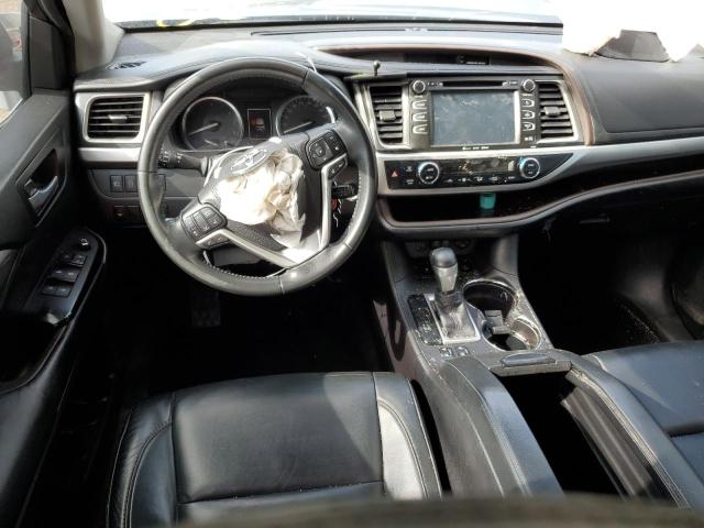 Photo 8 from auction – 2017 TOYOTA HIGHLANDER with VIN 5TDJZRFH3HS507463