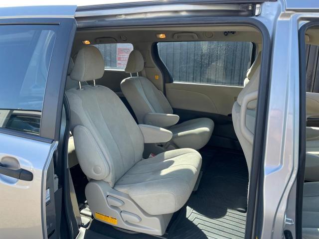 Photo 6 from auction – 2011 TOYOTA SIENNA with VIN 5TDZK3DC9BS001932