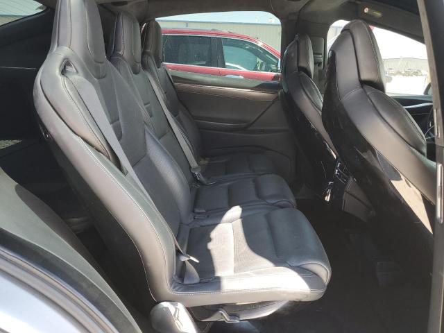 Photo 11 from auction – 2016 TESLA MODEL X with VIN 5YJXCAE26GF007987