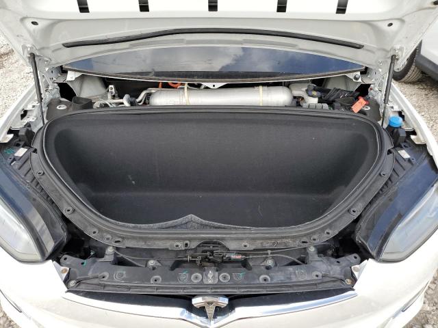 Photo 12 from auction – 2016 TESLA MODEL X with VIN 5YJXCAE25GF007351