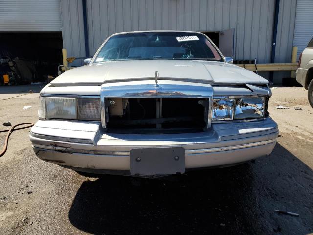 Photo 5 from auction – 1992 LINCOLN TOWN CAR E with VIN 1LNLM81W9NY703247