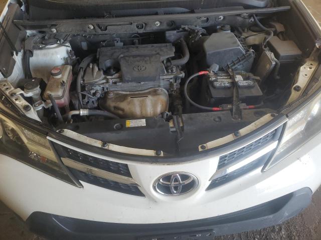 Photo 11 from auction – 2015 TOYOTA RAV4 LE with VIN JTMBFREV1FJ047458