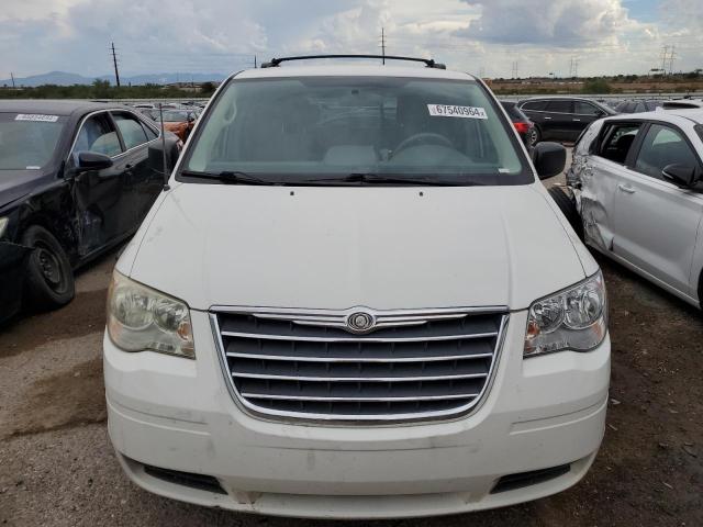Photo 5 from auction – 2010 CHRYSLER TOWN & COU with VIN 2A4RR4DE5AR267520