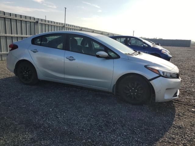 Photo 4 from auction – 2017 KIA FORTE LX with VIN 3KPFL4A77HE020401