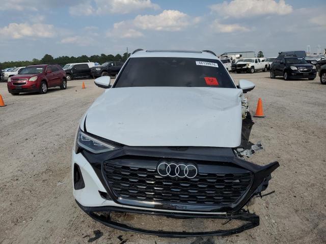 Photo 5 from auction – 2024 AUDI Q8 E-TRON with VIN WA15AAGE8RB017425