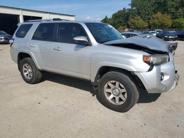 Photo 4 from auction – 2015 TOYOTA 4RUNNER SR with VIN JTEBU5JRXF5233463