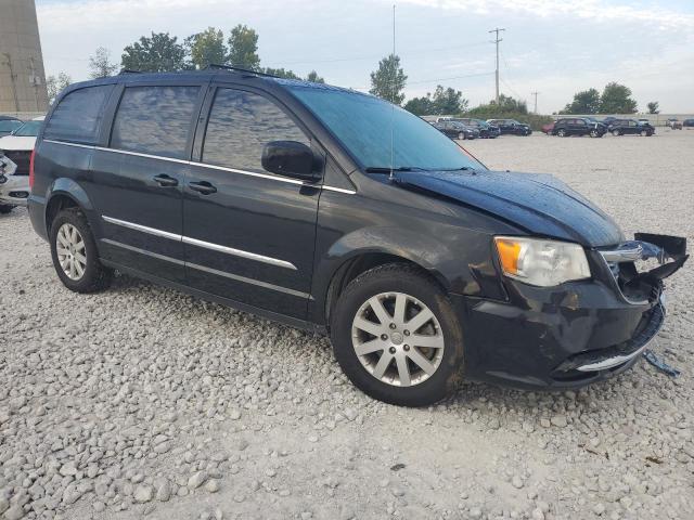Photo 4 from auction – 2015 CHRYSLER TOWN & COU with VIN 2C4RC1BG2FR673451
