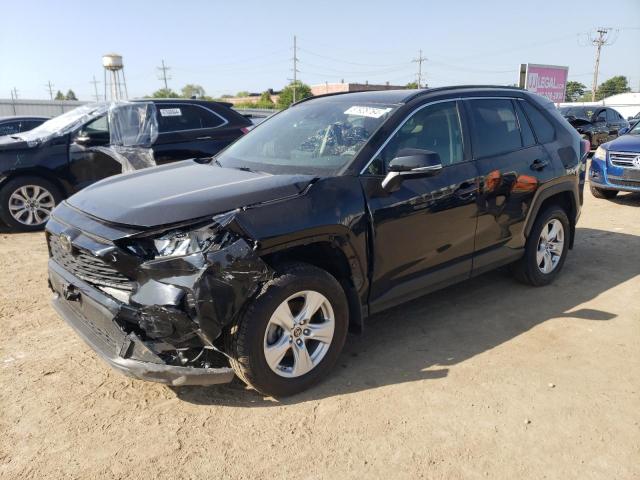TOYOTA RAV4 XLE 2019 with VIN JTMW1RFV2KD500526 - Photo from auction