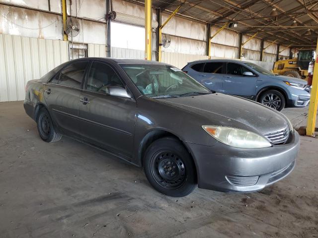 Photo 4 from auction – 2005 TOYOTA CAMRY LE with VIN 4T1BE30K75U580579