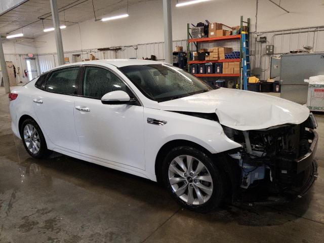 Photo 4 from auction – 2017 KIA OPTIMA LX with VIN 5XXGT4L31HG162295