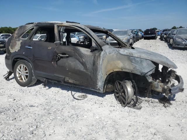 Photo 4 from auction – 2015 KIA SORENTO LX with VIN 5XYKTCA65FG594026