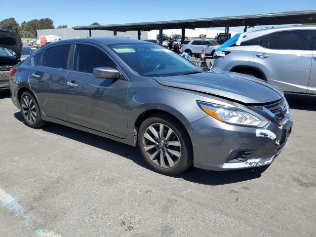 Photo 4 from auction – 2017 NISSAN ALTIMA 2.5 with VIN 1N4AL3AP4HC183430