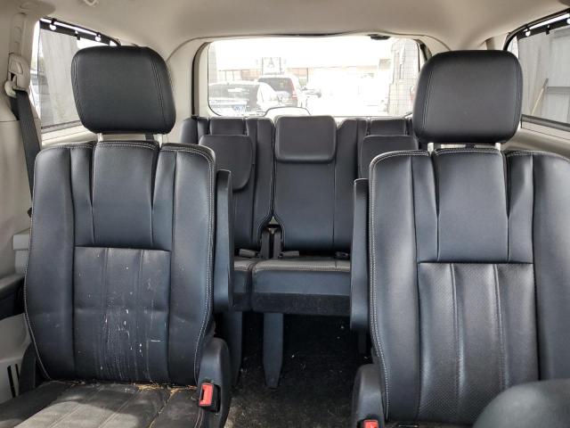 Photo 10 from auction – 2013 CHRYSLER TOWN & COU with VIN 2C4RC1CG6DR777677