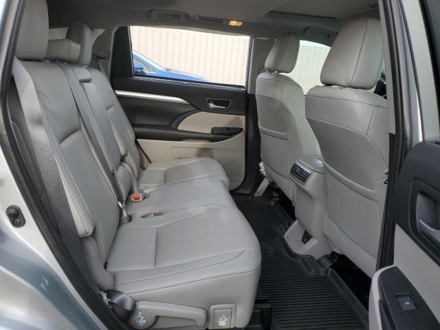 Photo 11 from auction – 2019 TOYOTA HIGHLANDER with VIN 5TDJZRFH1KS955496