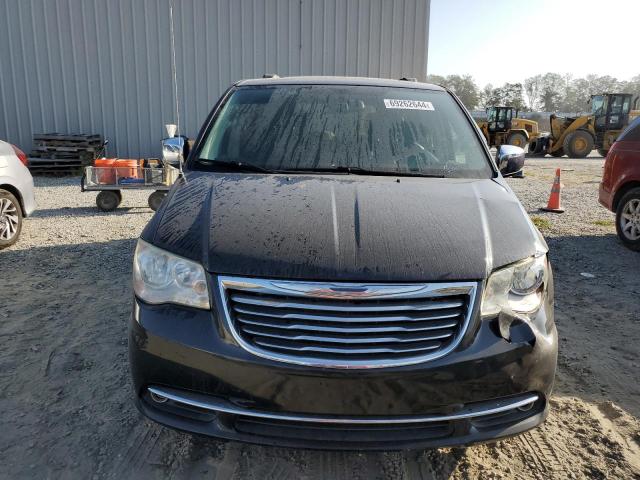 Photo 5 from auction – 2011 CHRYSLER TOWN & COU with VIN 2A4RR8DG1BR676205