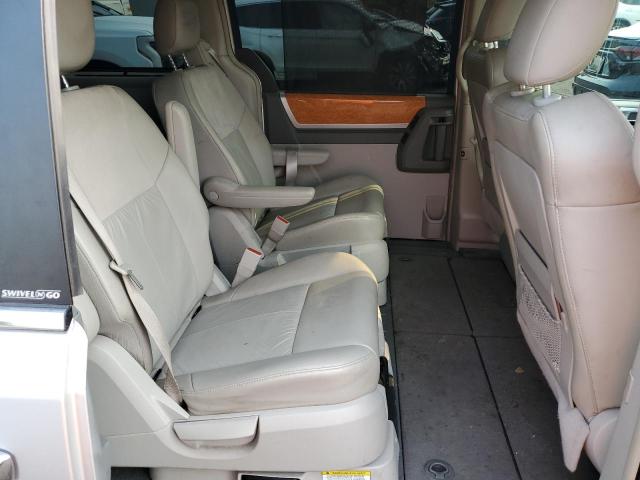 Photo 11 from auction – 2008 CHRYSLER TOWN & COU with VIN 2A8HR64X68R804803