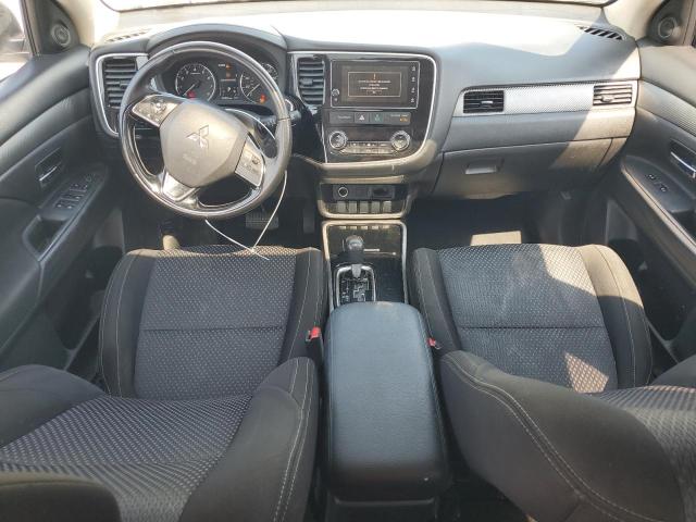 Photo 8 from auction – 2017 MITSUBISHI OUTLANDER with VIN JA4AZ3A36HZ053047