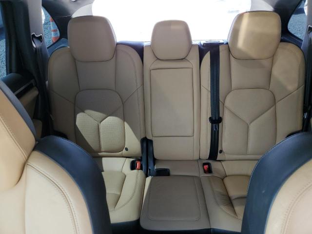 Photo 10 from auction – 2016 PORSCHE CAYENNE with VIN WP1AA2A20GLA02285