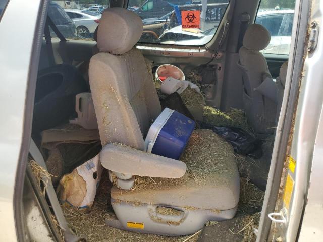 Photo 11 from auction – 2002 TOYOTA SIENNA LE with VIN 4T3ZF13CX2U505401