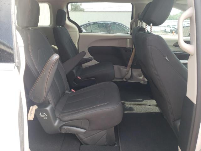 Фото 11 с аукциона – 2018 CHRYSLER PACIFICA L с VIN 2C4RC1CG4JR130142