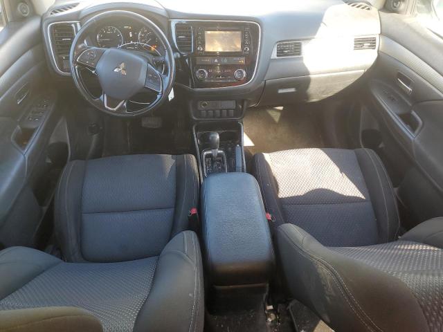 Photo 8 from auction – 2017 MITSUBISHI OUTLANDER with VIN JA4AZ2A30HZ036481